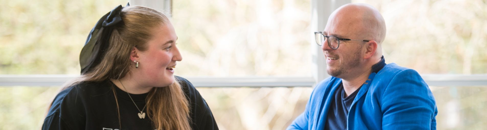 testimonials__background__item image